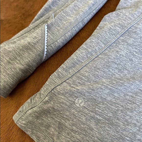 Lululemon race your pace 1/2 zip long sleeve size 6 - Picture 7 of 9